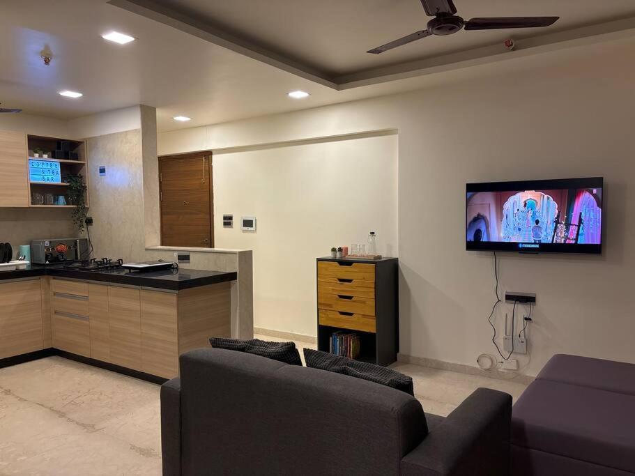 Bkc Nest 1bhk Mumbai